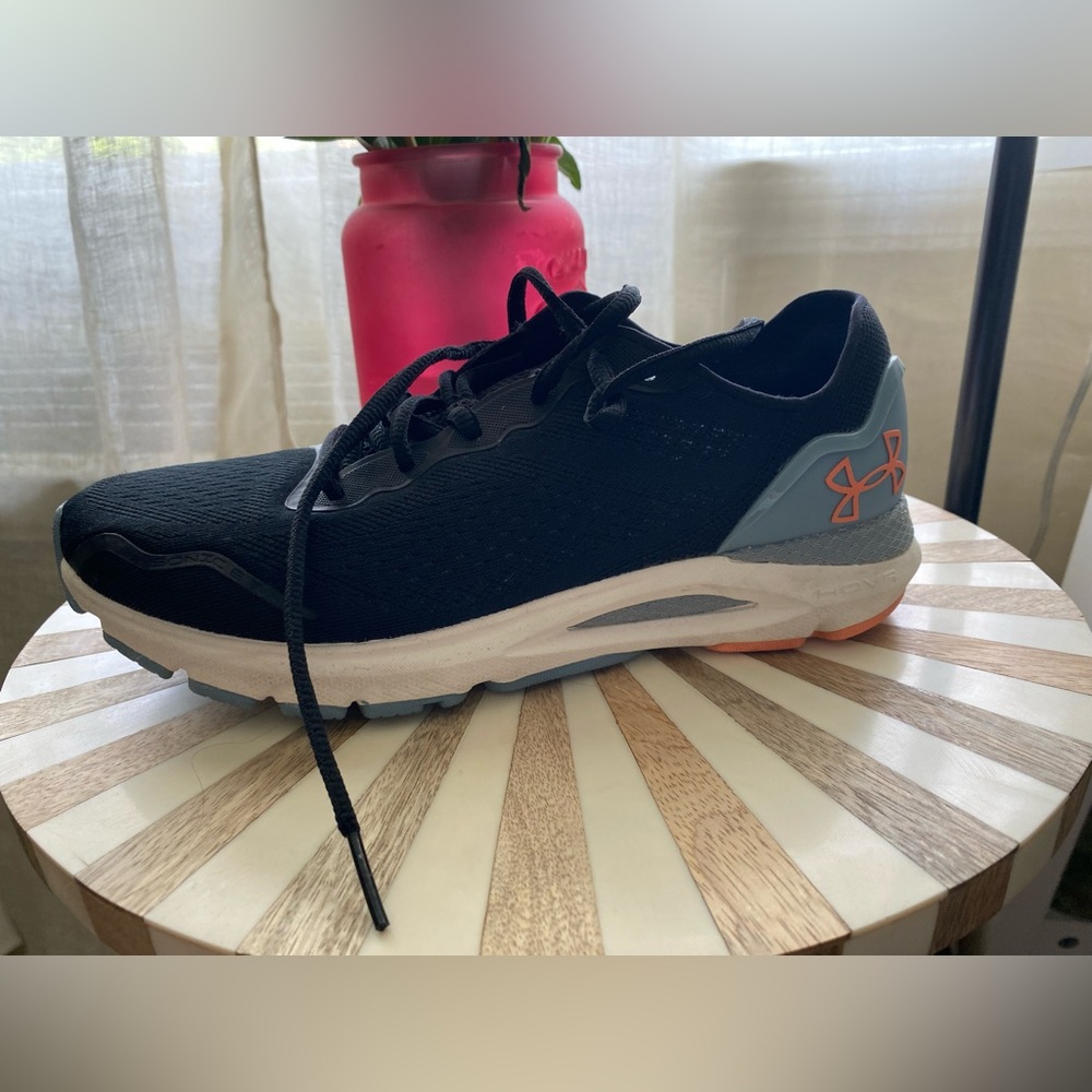 Under Armour women’s sneakers